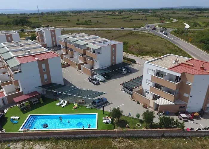 Village Lejlighed Nin