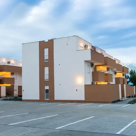 Apartment Village Nin Apartment Nin
