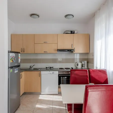 Apartment Apartment Village Nin Nin