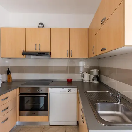 Apartment Village Nin