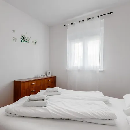 Apartment Apartment Village Nin *