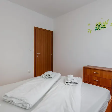 Apartment Apartment Village Nin