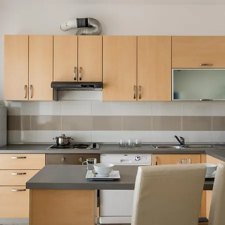 Apartment Village Nin Nin