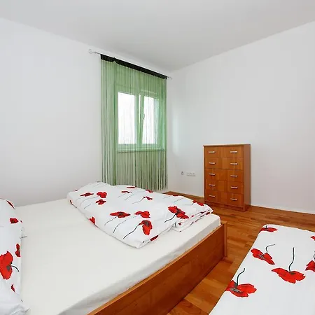 Apartment Village Nin